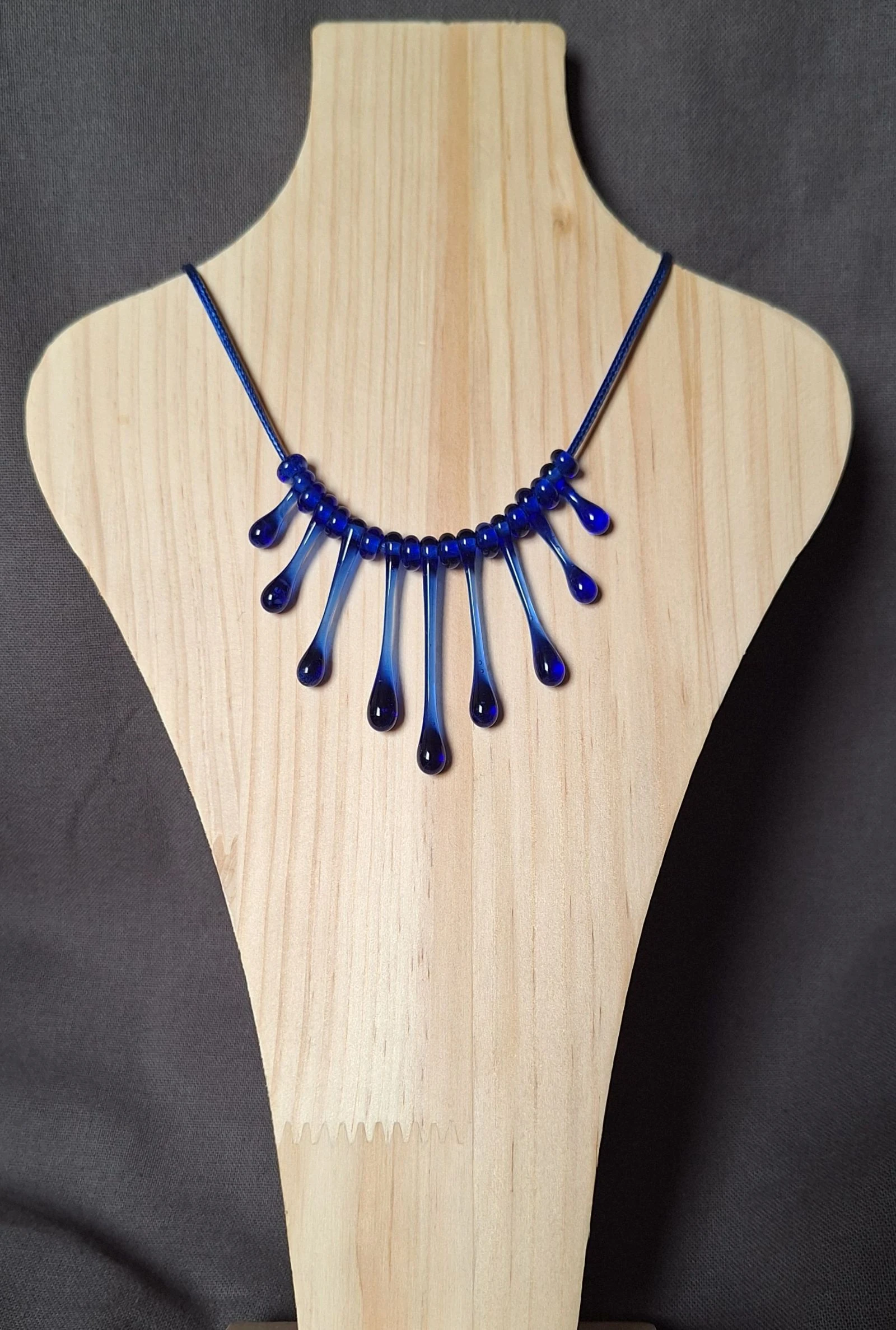 Ketting met handgemaakte kralen van gerecycled glas – photo 2
